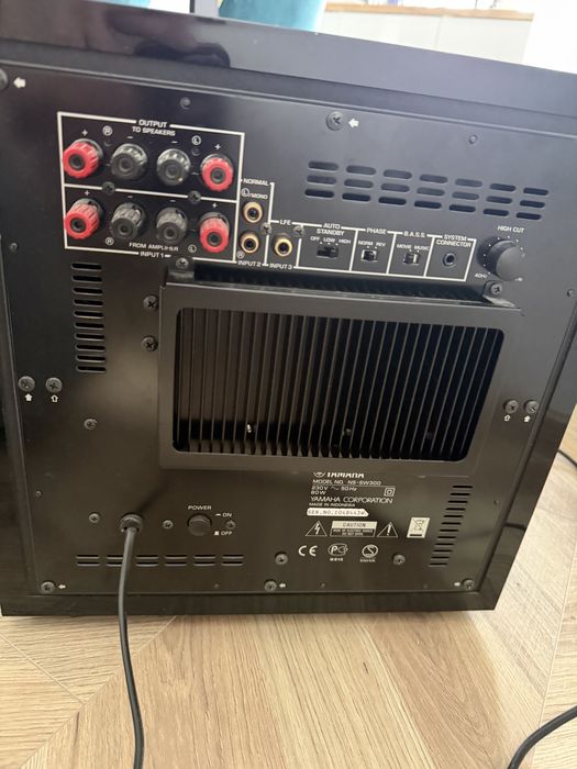 Mocny Zestaw Kino domowe 5.1 Yamaha seria NS czarny piano