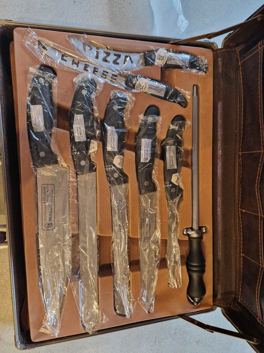 Zestaw sztućców do mięsa z ostrzałką KOCHTOPFHAUS MULLER