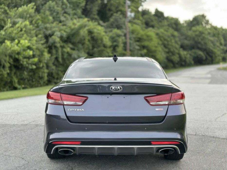 Kia Optima SX Turbo      2018