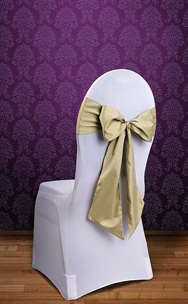 Komunia, wesele - białe pokrowce elastyczne na krzesła - SUPER OFERTA!