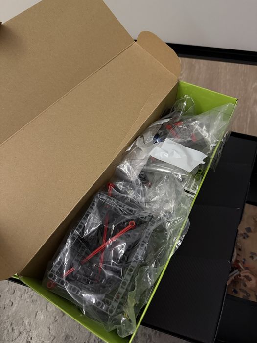 Конструктор LEGO® Technic Lamborghini Sián FKP 37