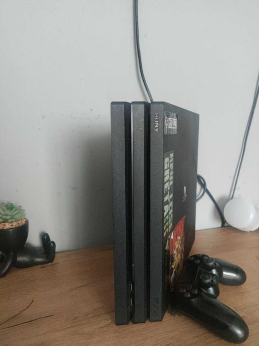 ps4 pro з джойстиком