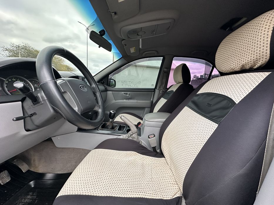 KIA SORENTO 2.5 TDI 2009 рік 4WD 5500$ в Одесі гарний стан