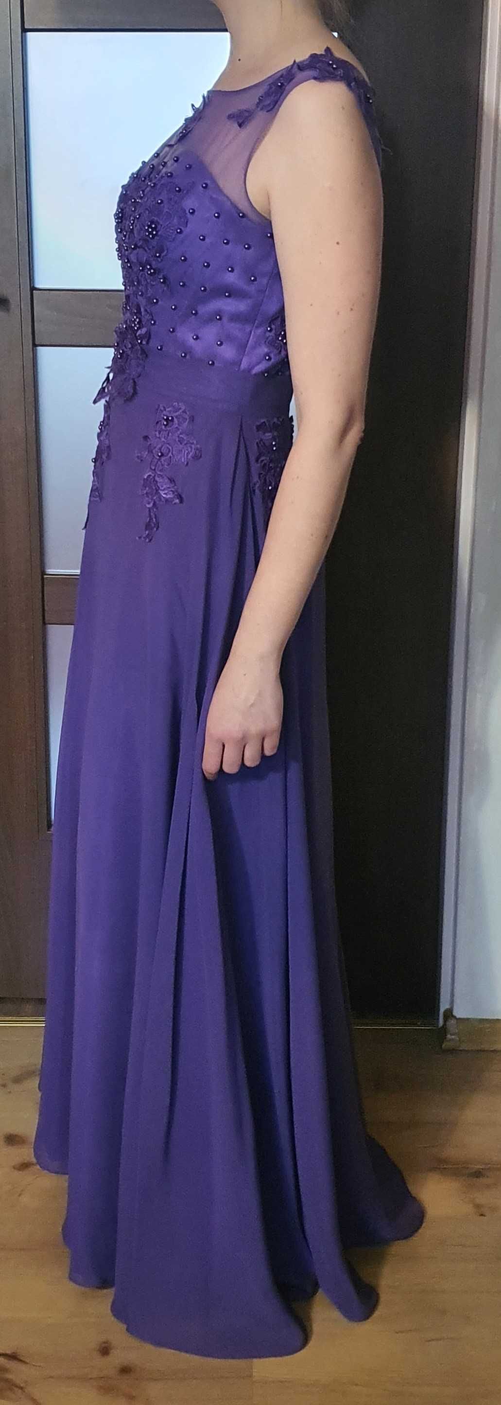 Fioletowa długa suknia na wesele lub bal - kształt litery A
