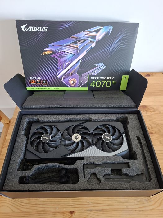 GeForce RTX 4070 TI Aorus Elite OC 12GB