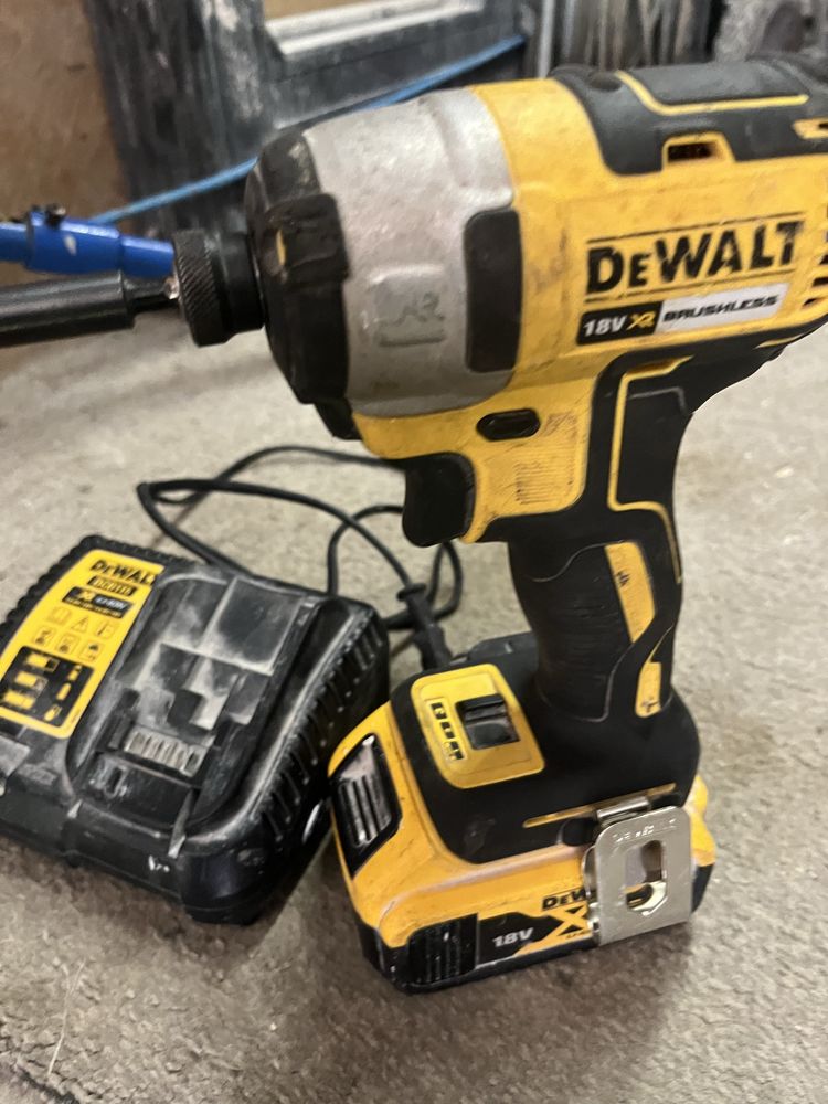 Zakretarka dewalt 18v bezszczotkowa