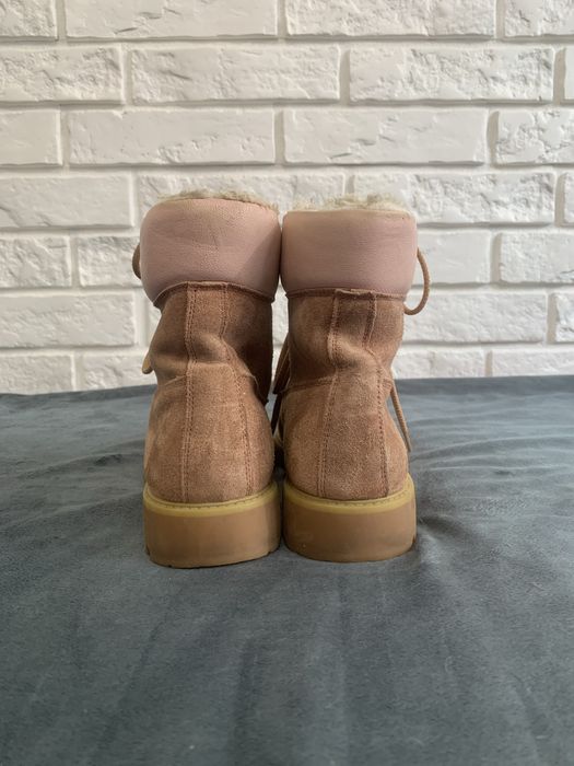 Знижка! Рожеві черевики UGG