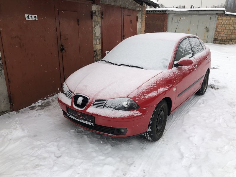 Разборка сиат кордоба seat cordoba 2008 2.0 бензин шрот VAG