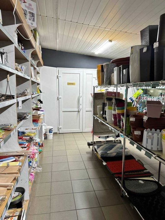 Оренда комерційного приміщення 250 кв.м у центрі Радехова Тарнавського