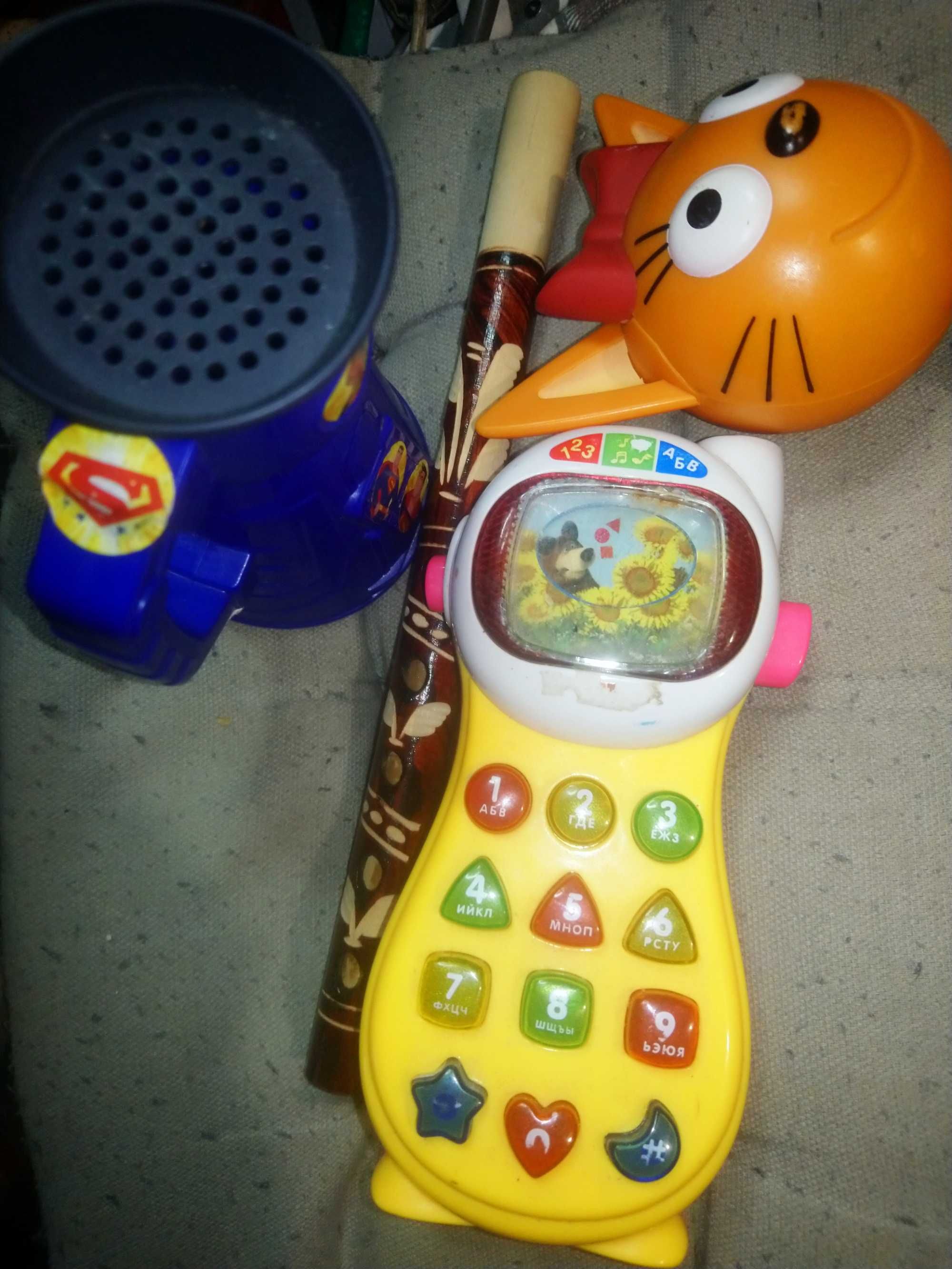 Детские игрушки дудка музыкальный телефон Фигурка "Карамелька Три кота