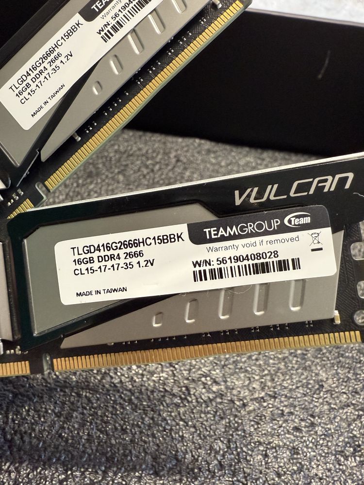 Vulcan / DDR4 / оперативна память 2 по 16 gb / 32 gb