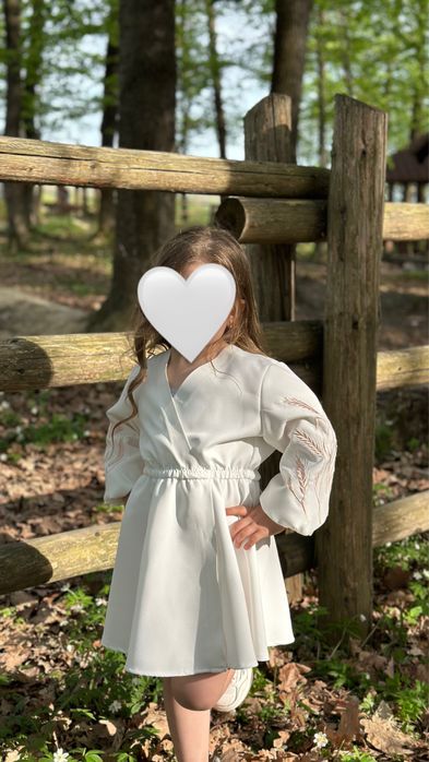 Вишиті сукні в стилі «фемелі лук»