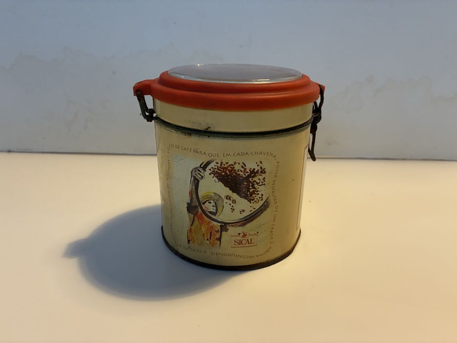Lata antiga vintage cafe sical