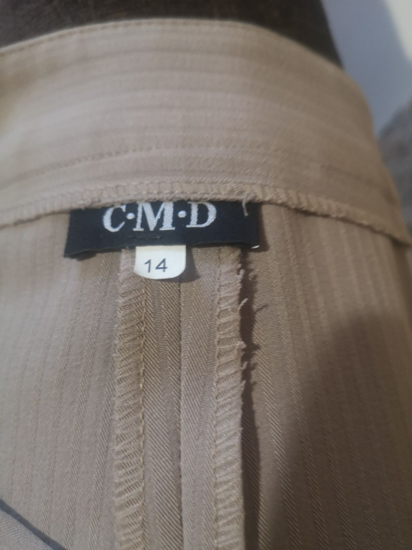 Eleganckie spodnie damskie C. M. D