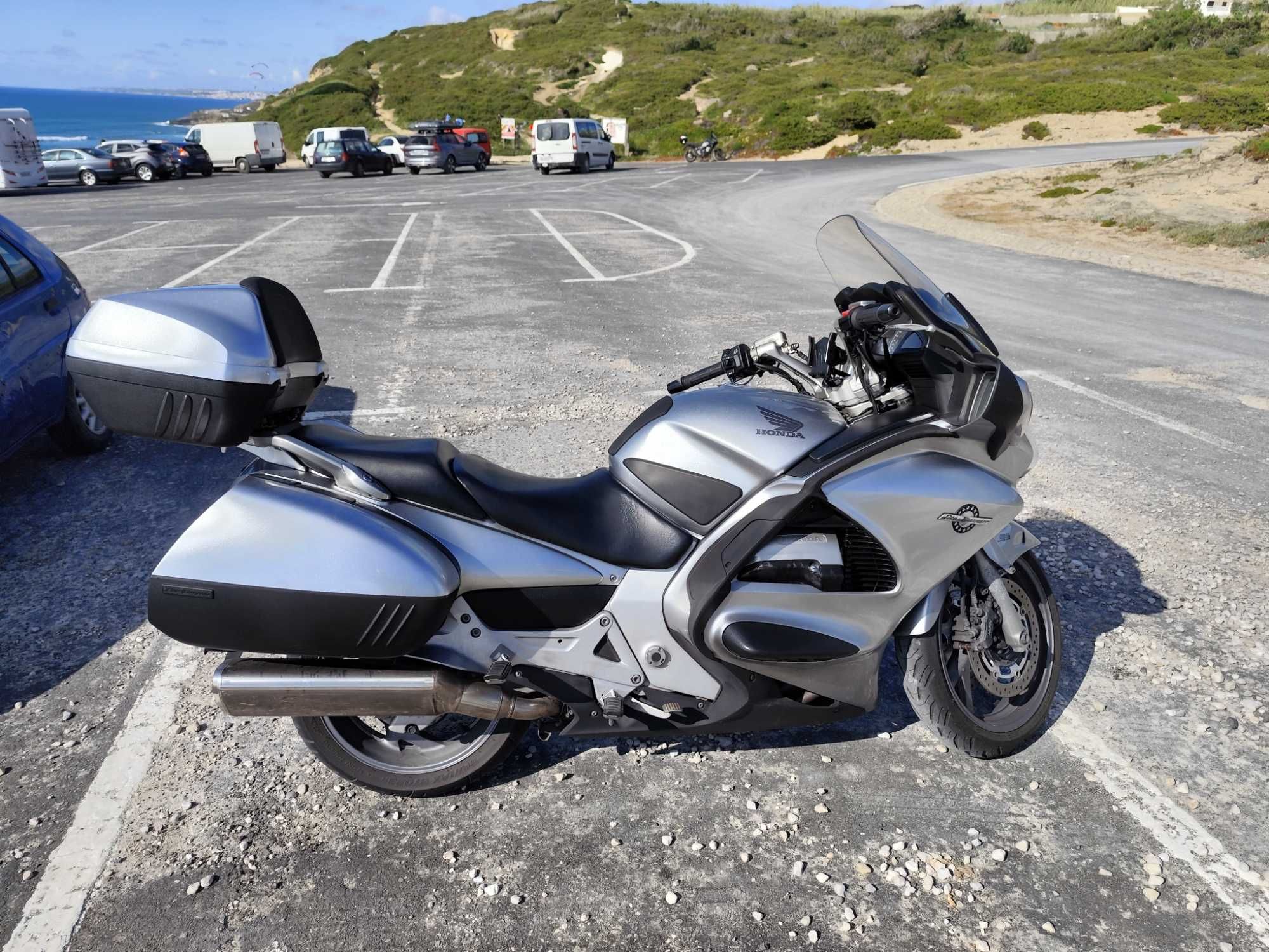 Honda PAN 1300 ST 2010 (possível fazer credito!)