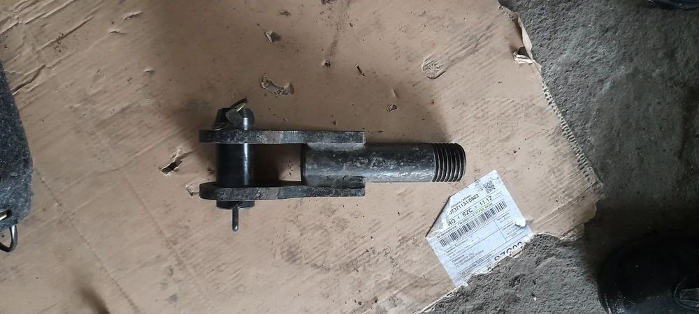 Hak holowniczy Volvo B12 FH