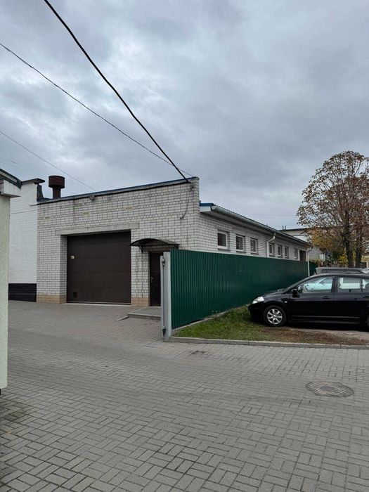 Оренда капітального складу на вул. Луценка