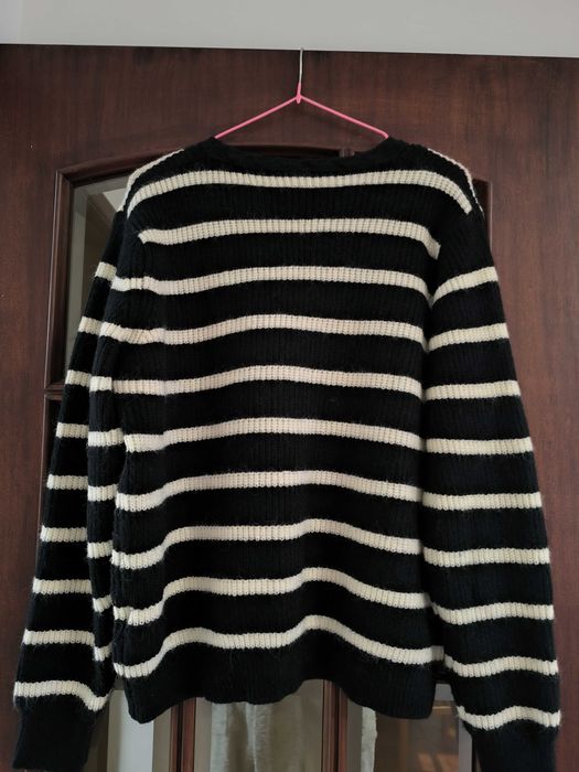 Casaco de malha com botões em rosa