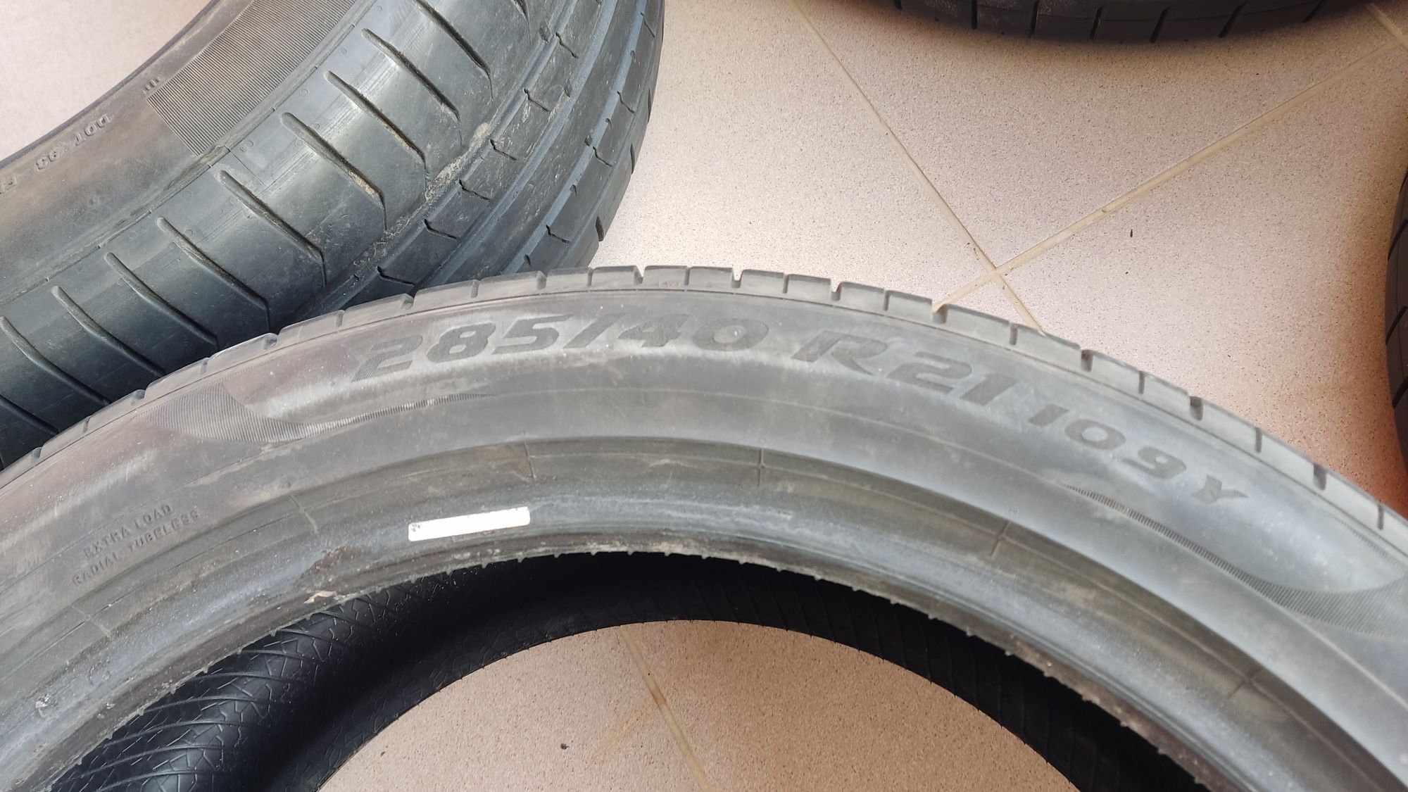 4 pneus Pirelli Pzero 285/40/R21 109Y