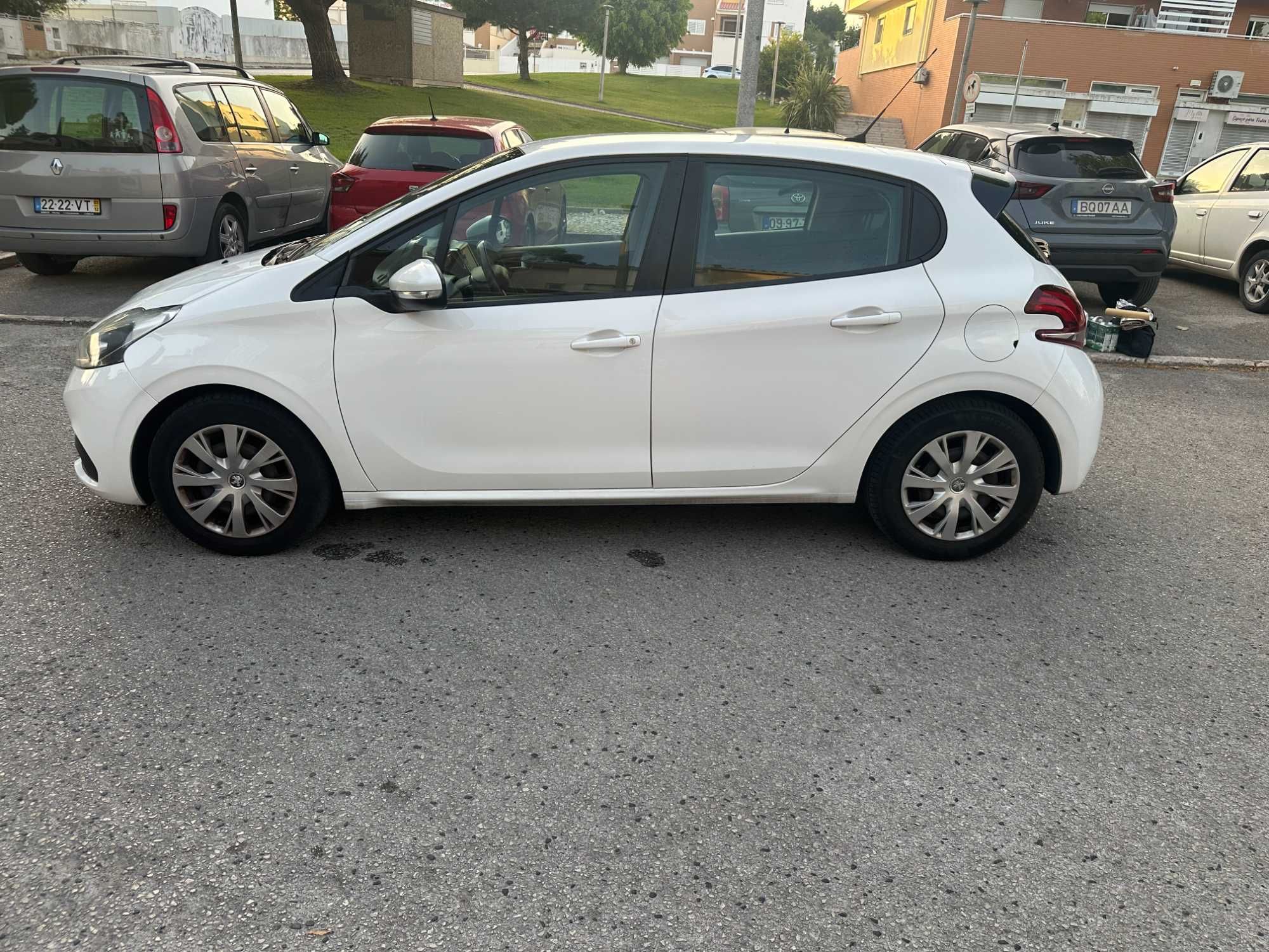 Peugeot 208 1,6hdi ALLURE
