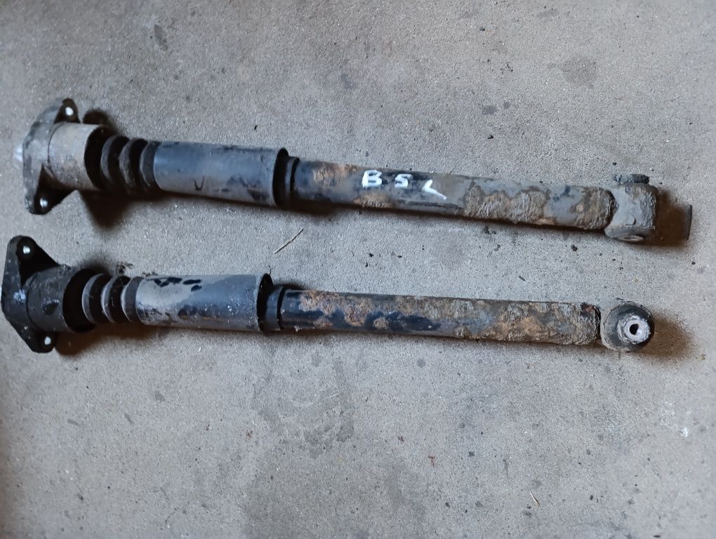 Amortyzator amortyzatory tył volkswagen passat B5 audi a4 b5