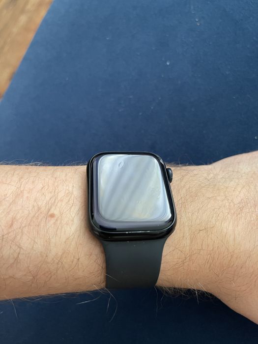 Apple Watch 7 45mm smartwatch