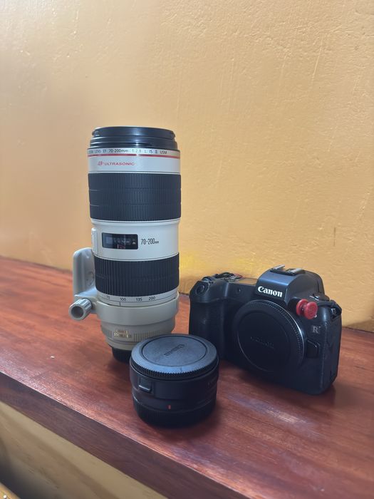 Canon R + adapator+ lente canon 70-200 II