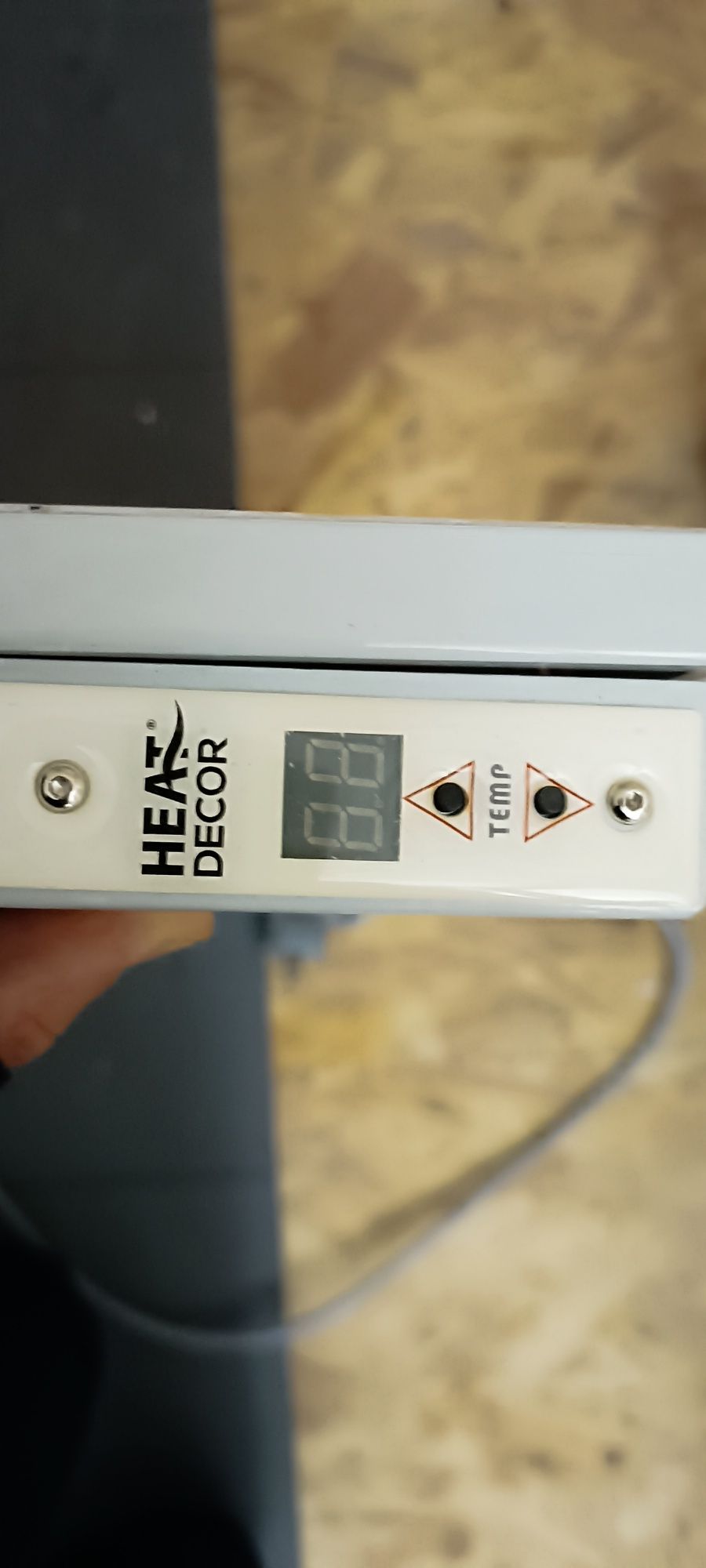 Grzejnik pokojowy na podczerwień elektryczny Infrared HD-C400T