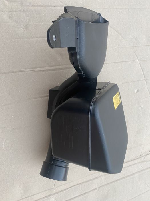 корпус воздушного фильтра воздухозаборник toyota camry USA