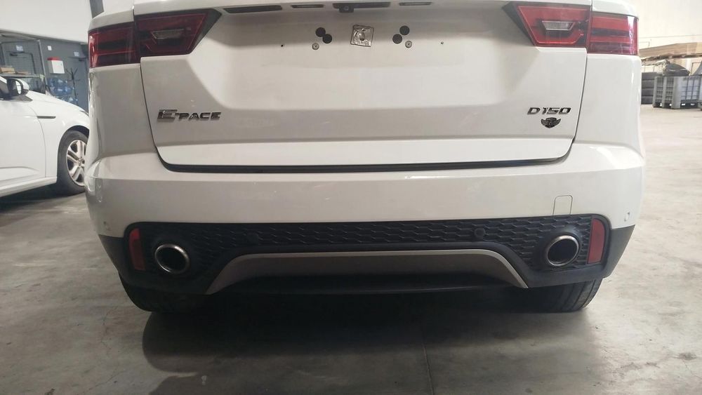 Pára-choques trás JAGUAR E-Pace (X540)
