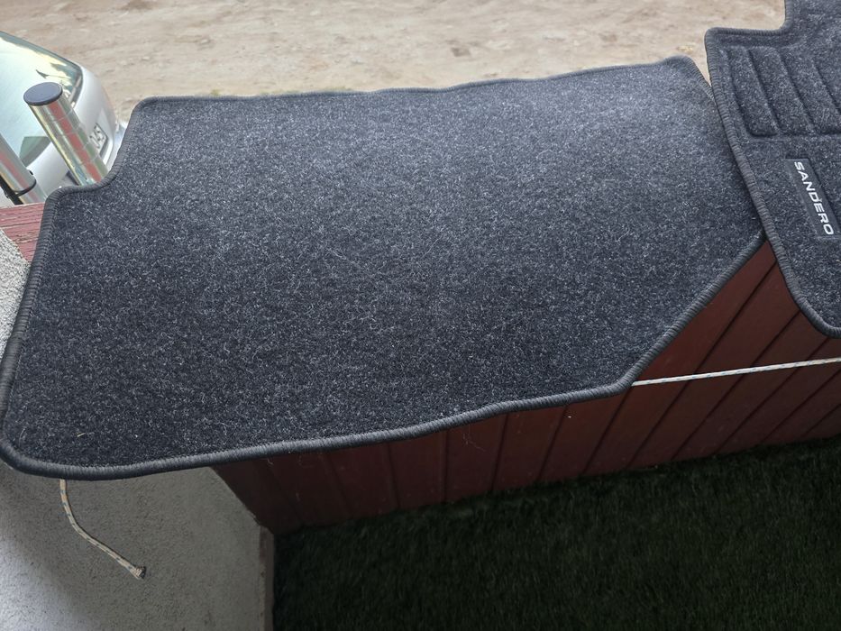 DACIA SANDERO III Dywaniki Welurowe Oryginalne