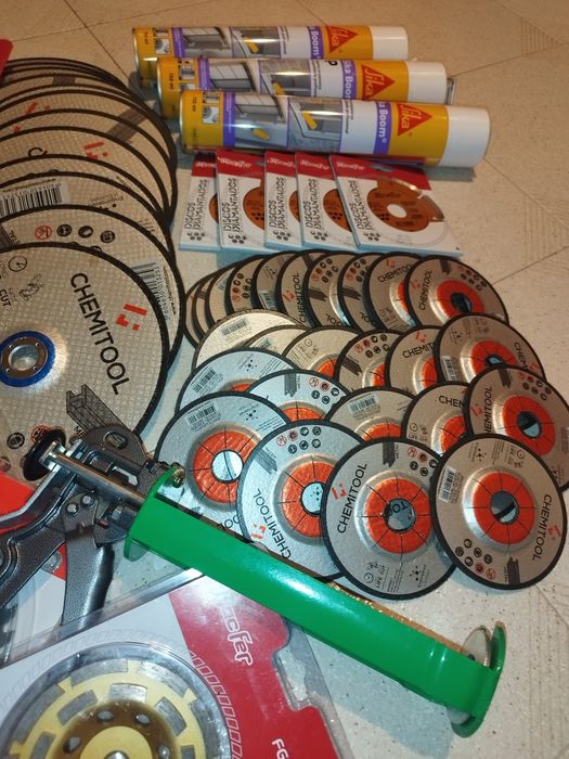 63 discos para rebarbadora, e tudo na foto! Muiyo barato