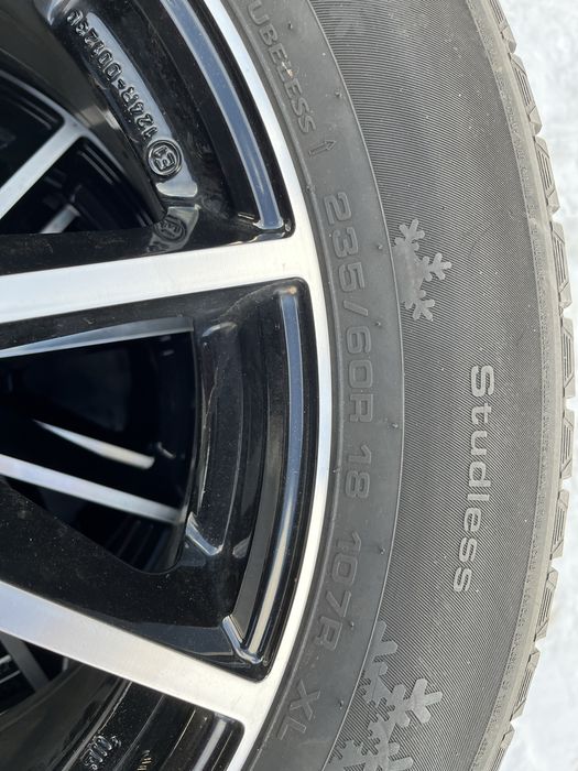 Opony zimowe 235/60/18 Kumho I’zen KW31