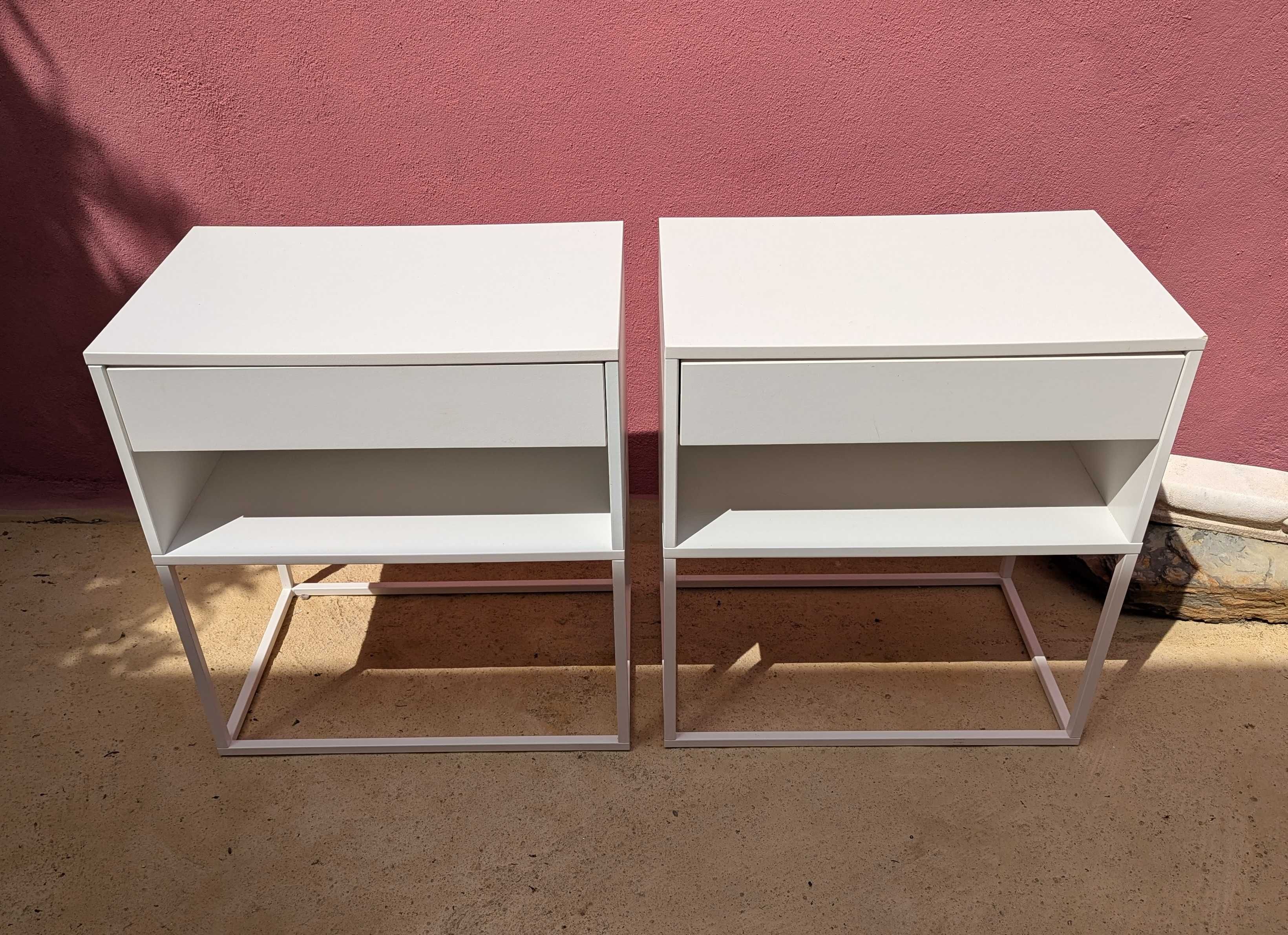 Cómodas Pequenas Brancos – 2 Unidades Disponíveis