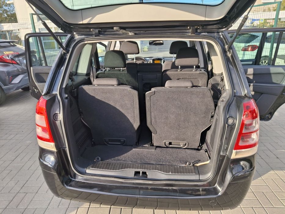 Opel zafira 1.8. 7місць