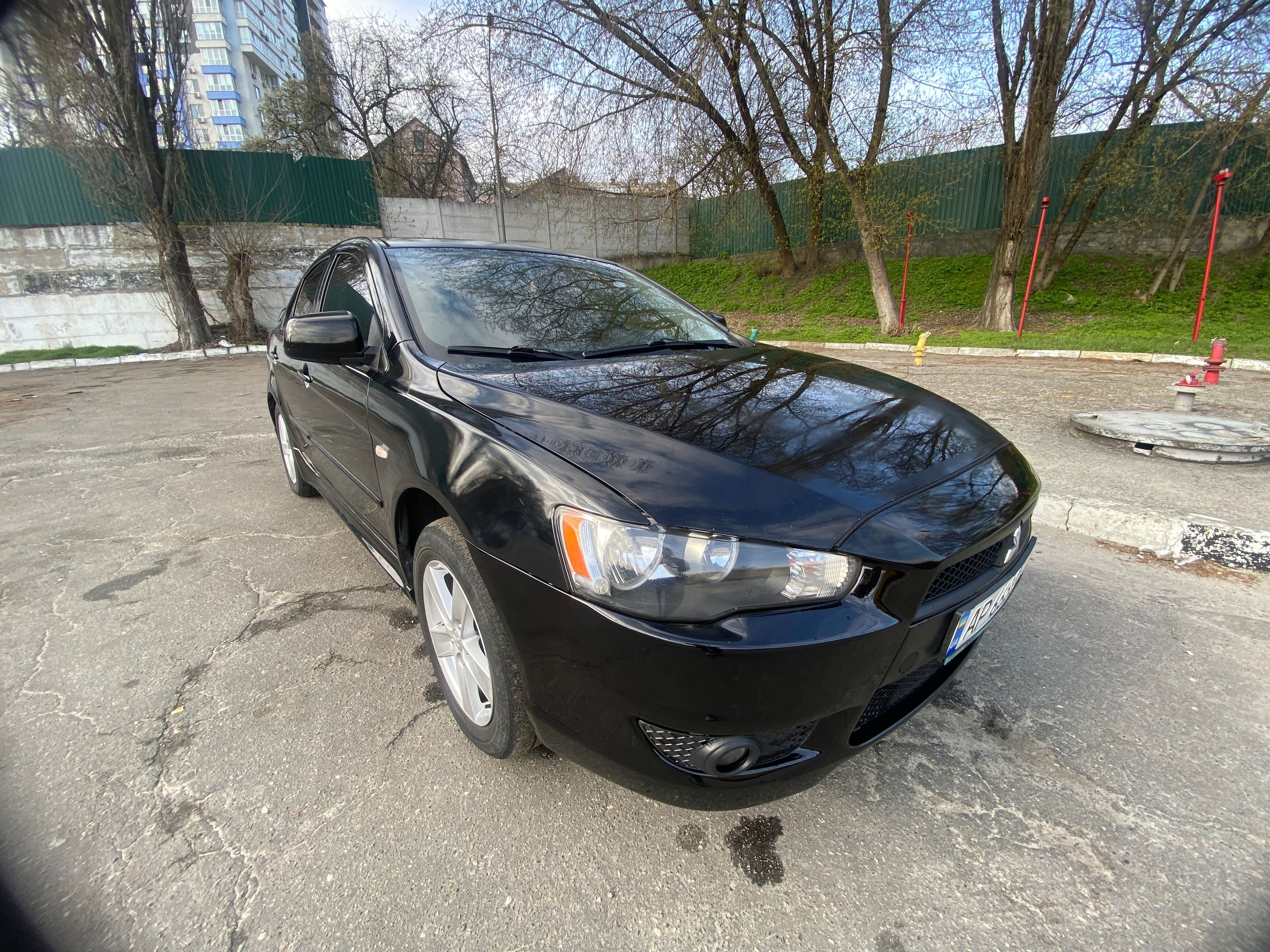 Легковий автомобіль Mitsubishi Lancer X