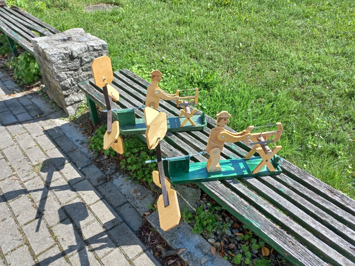 Ozdoby ogrodowe z wiatrakiem