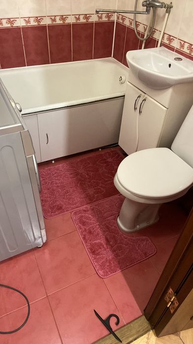 Подобово,почасово 1-кімнатна квартира центр Чернігова