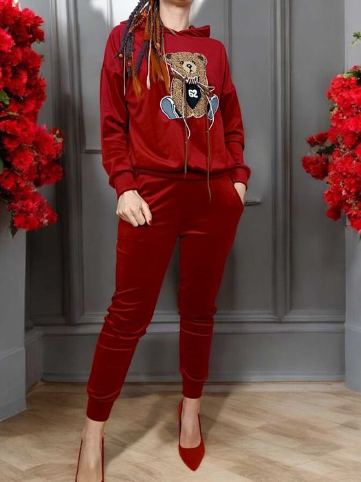 Bordowy welurowy dres damski s-l włoski z misiem nowość 2025