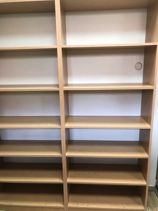 regały sklepowe kolor dąb oraz olcha