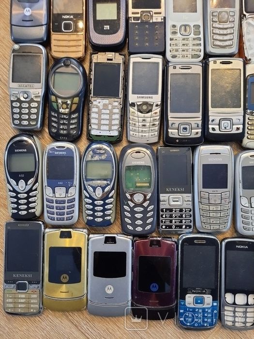 Прийму в дар стари телефони