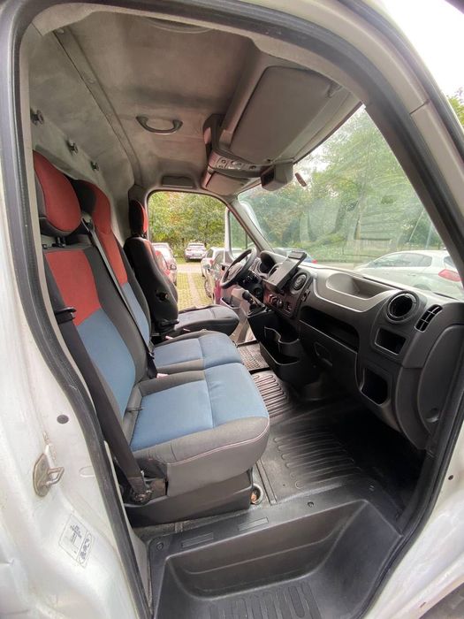 Renault Master 2011r 2.3 diesel długa wersja klima blaszak
