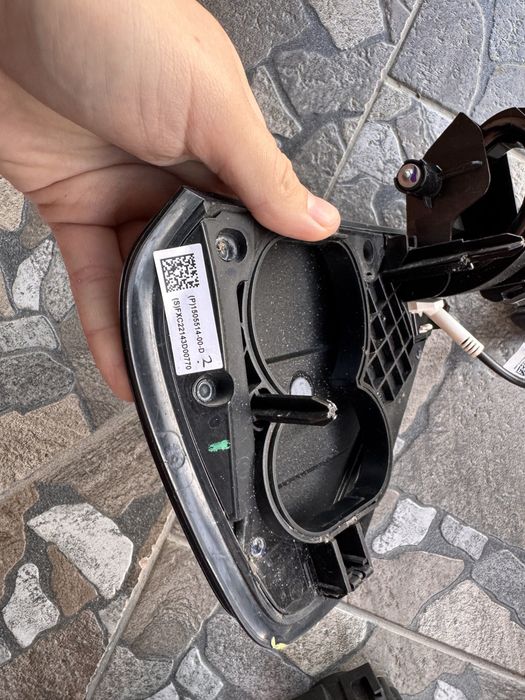 Кришка зарядного порту Tesla Model 3 / Tesla Model Y