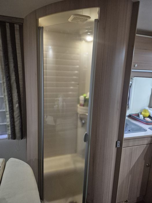 Autocaravana burstner ixeo it 734