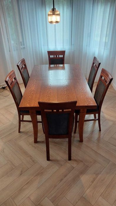 Stół drewniany z 6 krzesłami