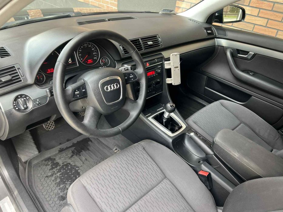 Audi A4 B7 Avant 2.0 TDI 140 km 2005r