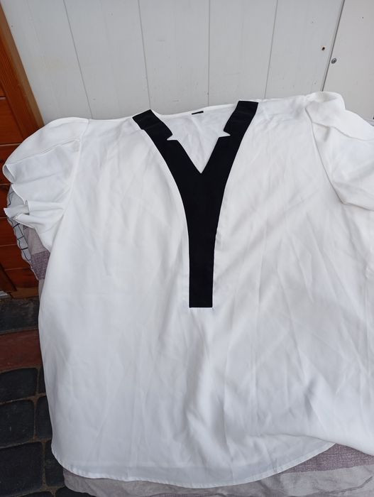 Bluzka biała nowa bez metki