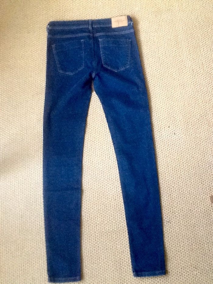 Jeans da Zara azul escuro skinny,como NOVOS