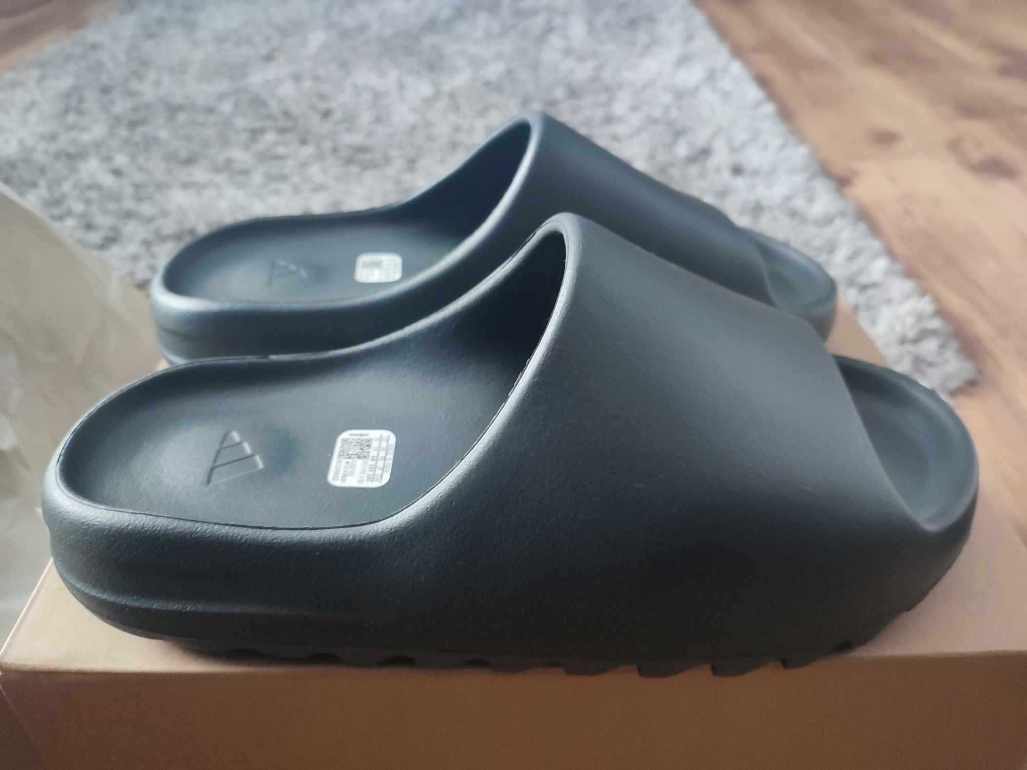 Adidas yeezy slide onyx 2024