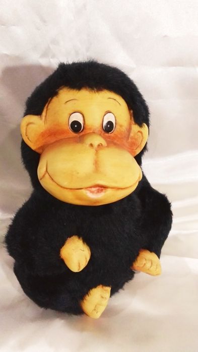 Статуэтка в детскую комнату "Милая обезьянка"